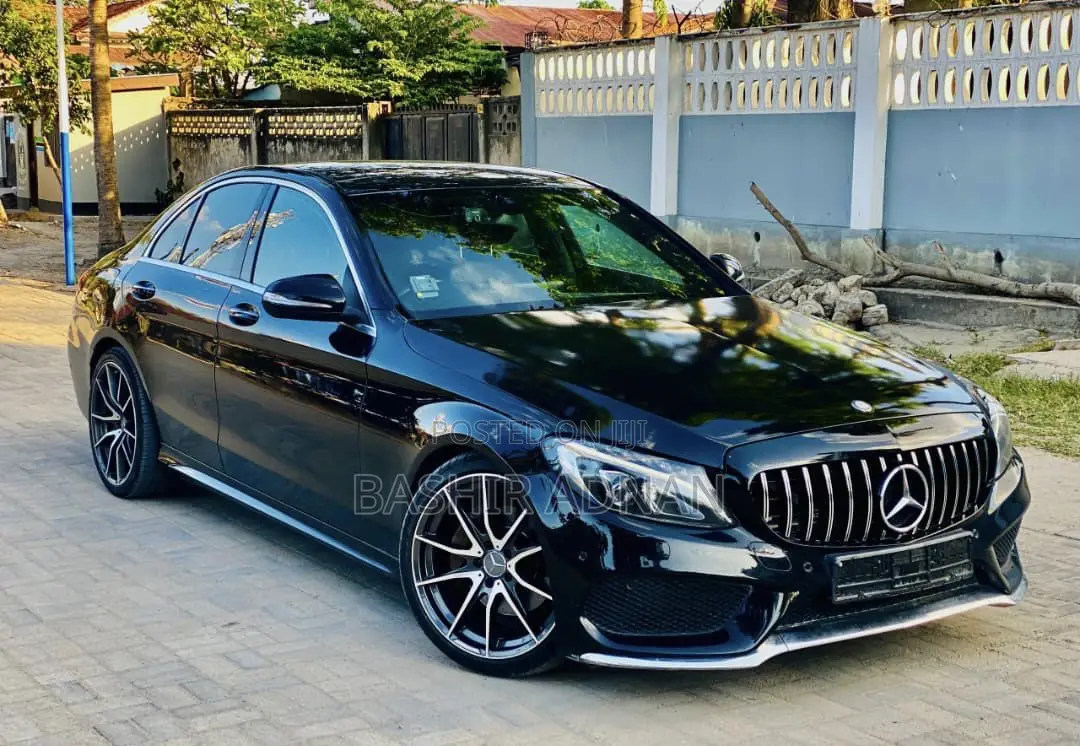 Mercedes-Benz C200 2015 Matt Black