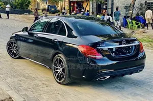 Mercedes-Benz C200 2015 Matt Black