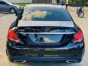 Mercedes-Benz C200 2015 Matt Black