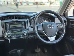 Toyota Axio 2014 Pearl