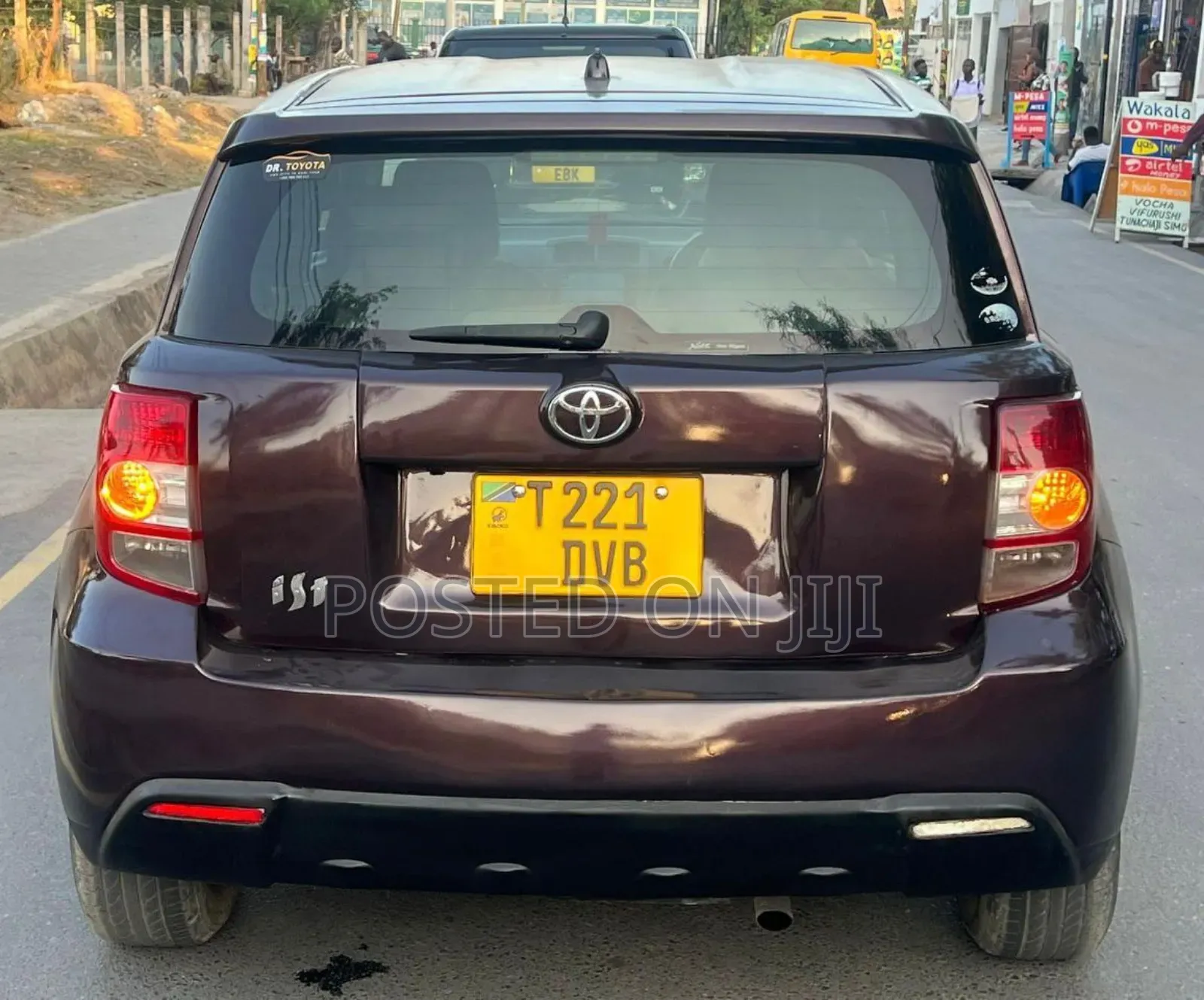 Toyota IST 2008 Burgundy