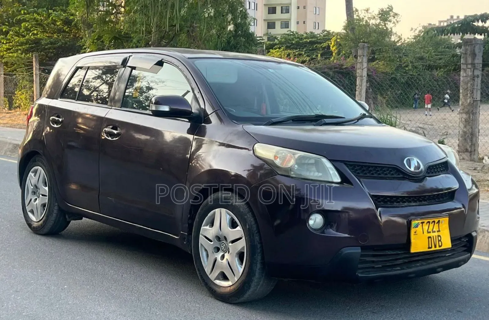 Toyota IST 2008 Burgundy