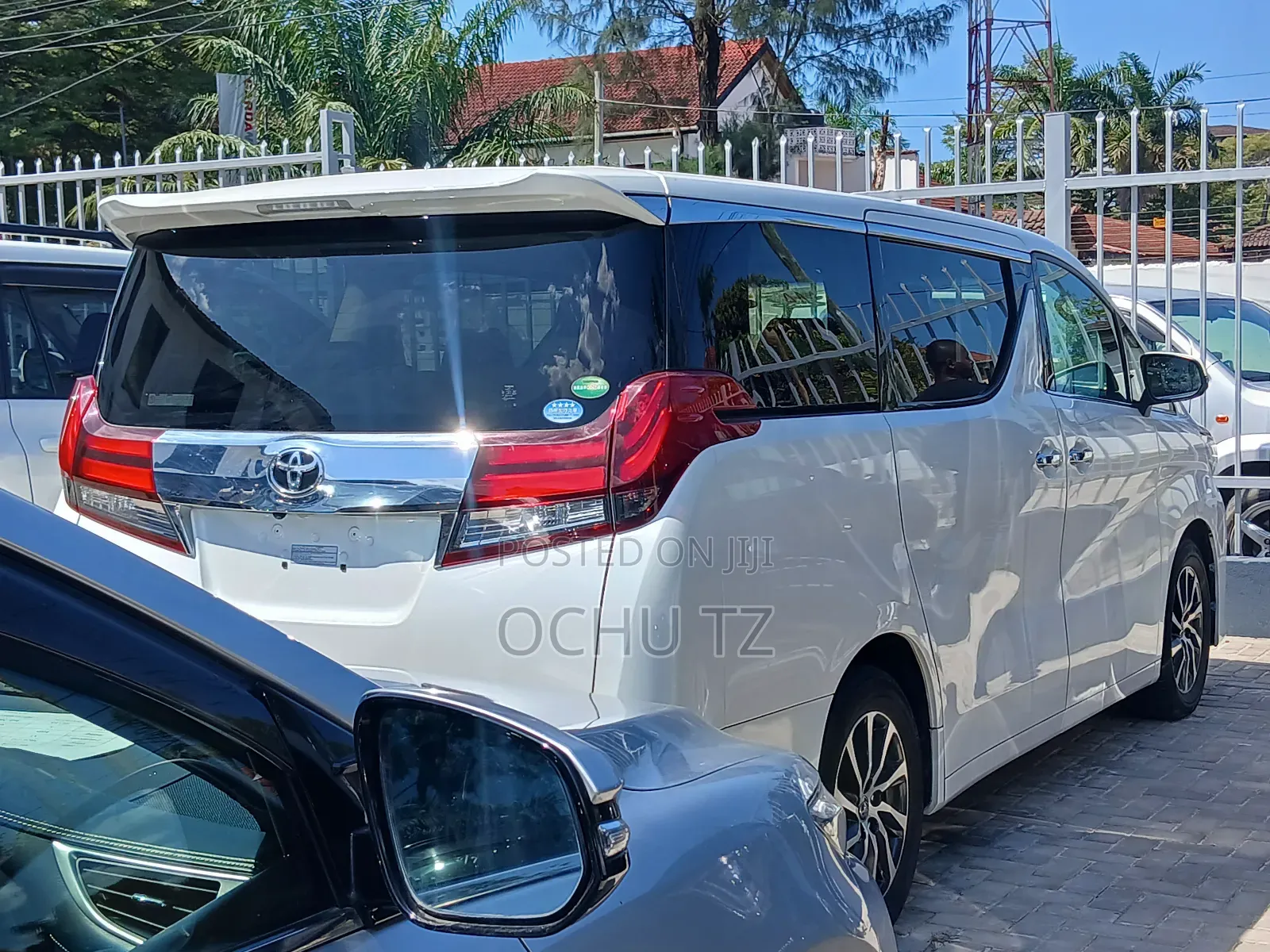 Toyota Alphard 2017 White