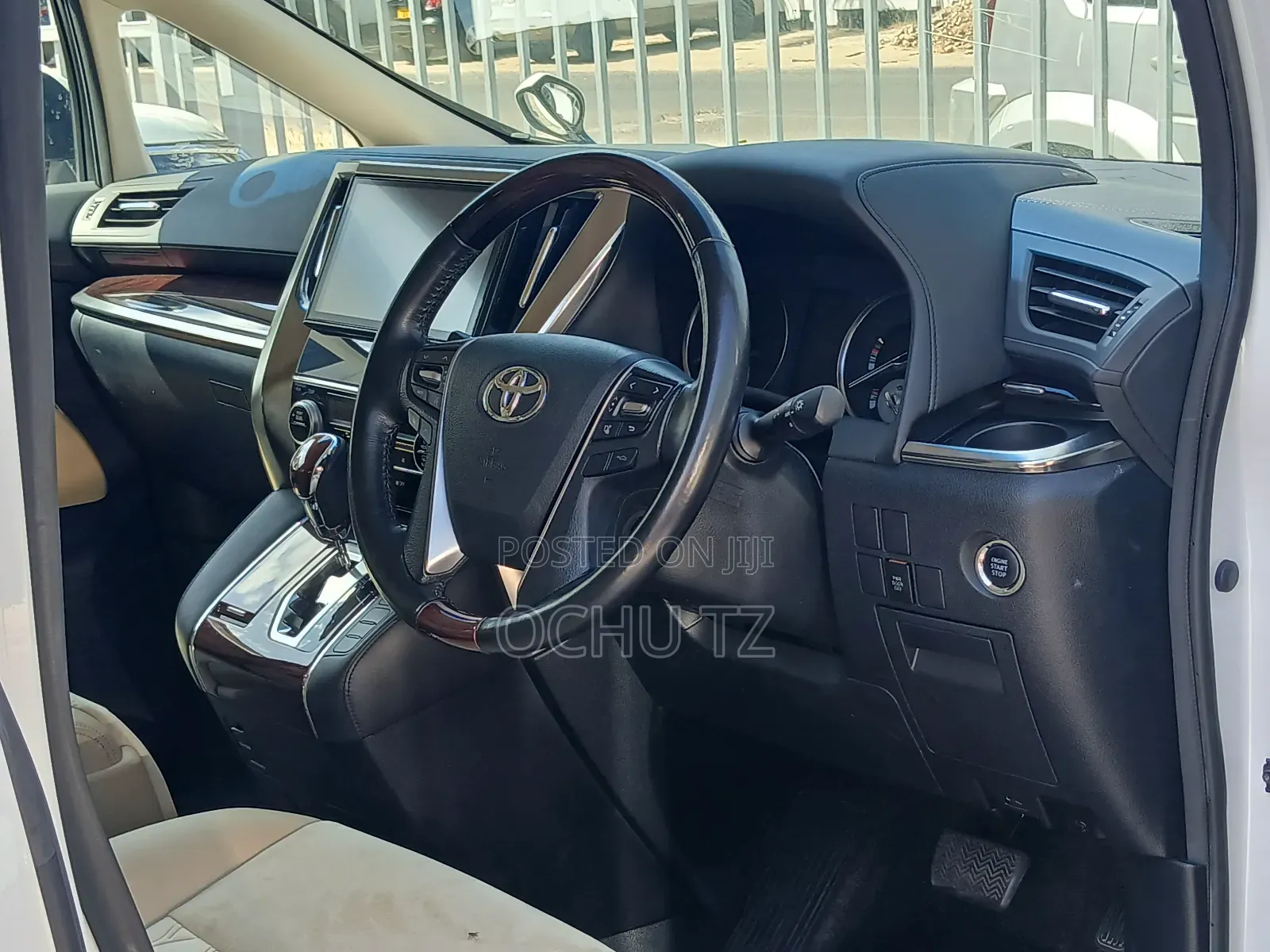 Toyota Alphard 2017 White
