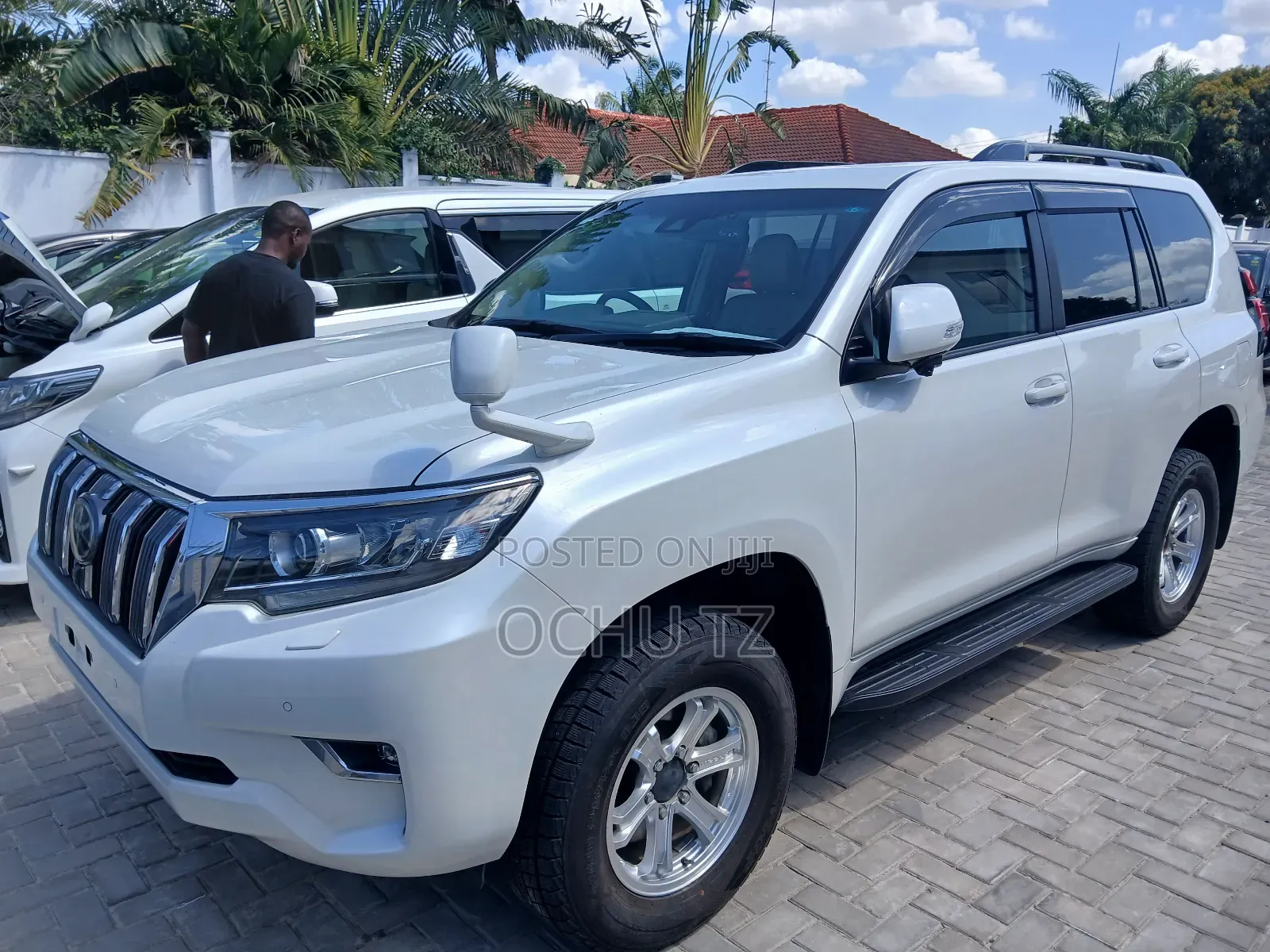 Toyota Land Cruiser Prado 2018 White