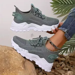 Women's Shoes Very Very Fashional and Amazingly Smart