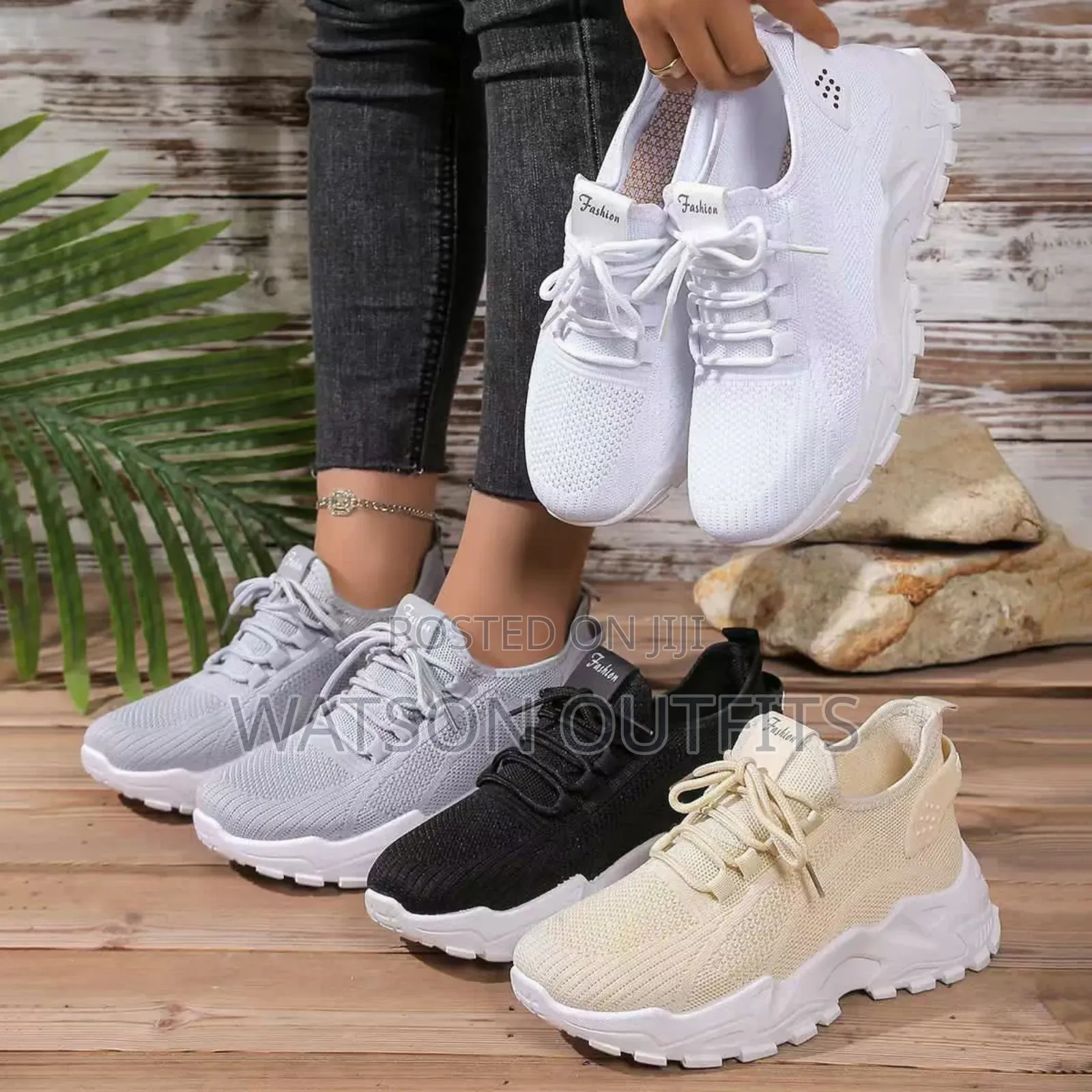 Women's Shoes Very Very Fashional and Amazingly Smart