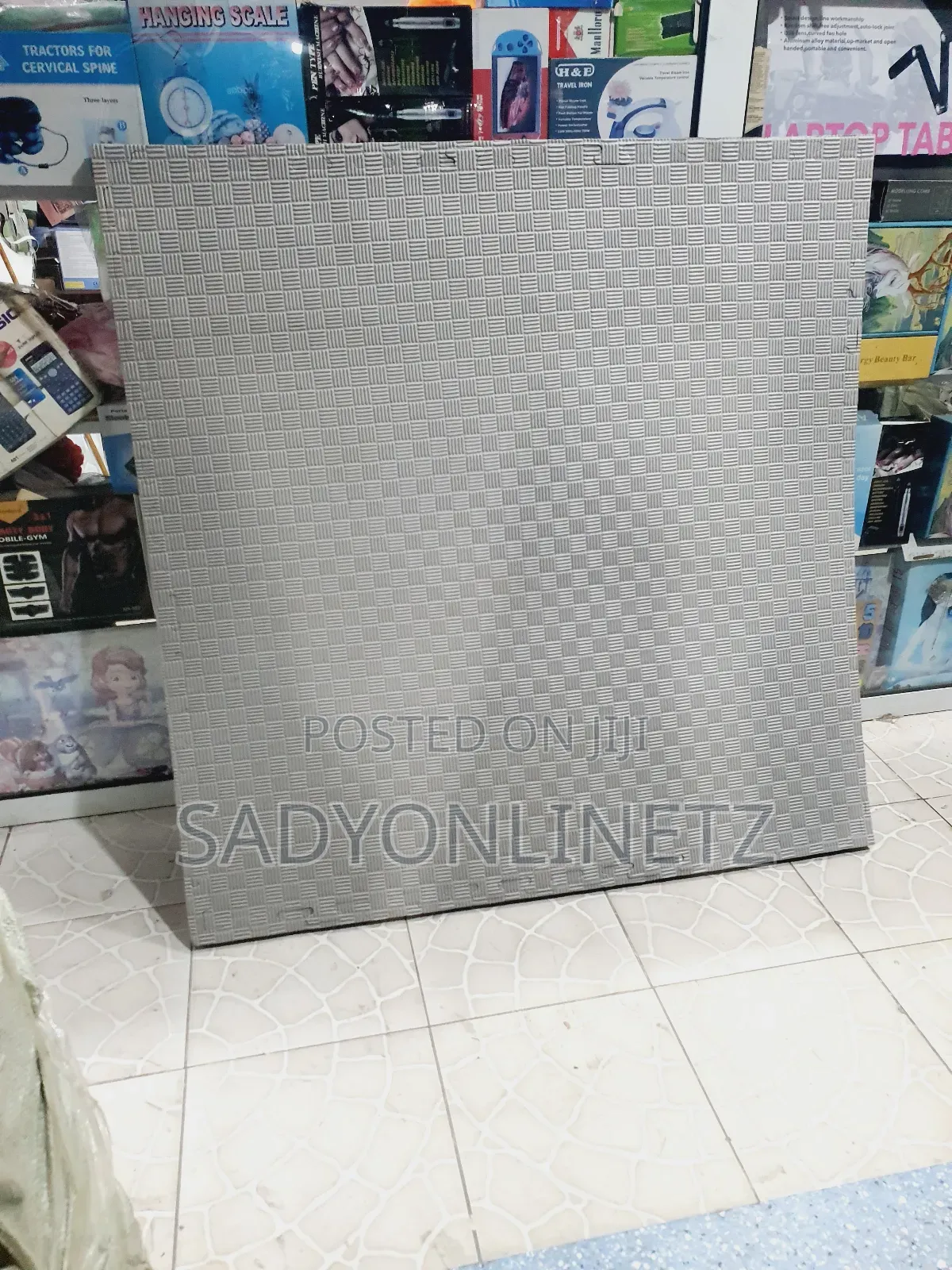 Floor Rubber Mats (1×1meter)