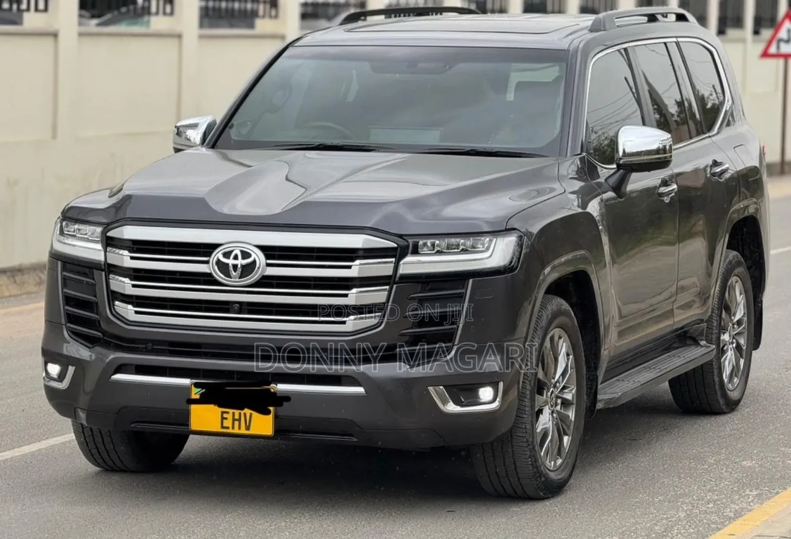 Toyota Land Cruiser 2024 Gray