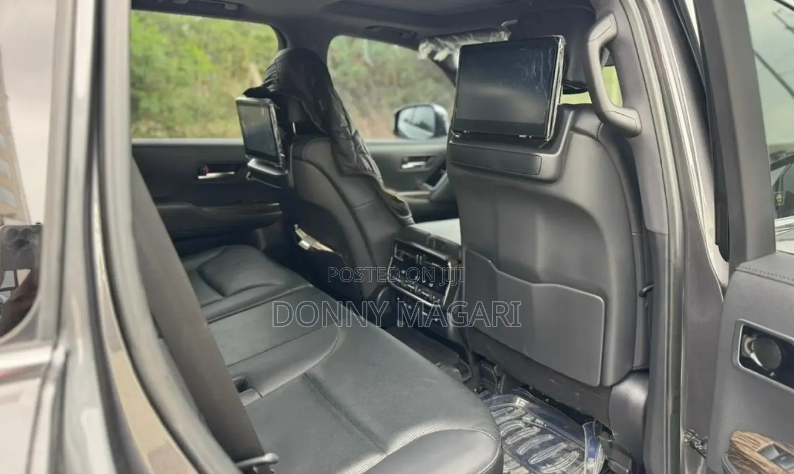 Toyota Land Cruiser 2024 Gray