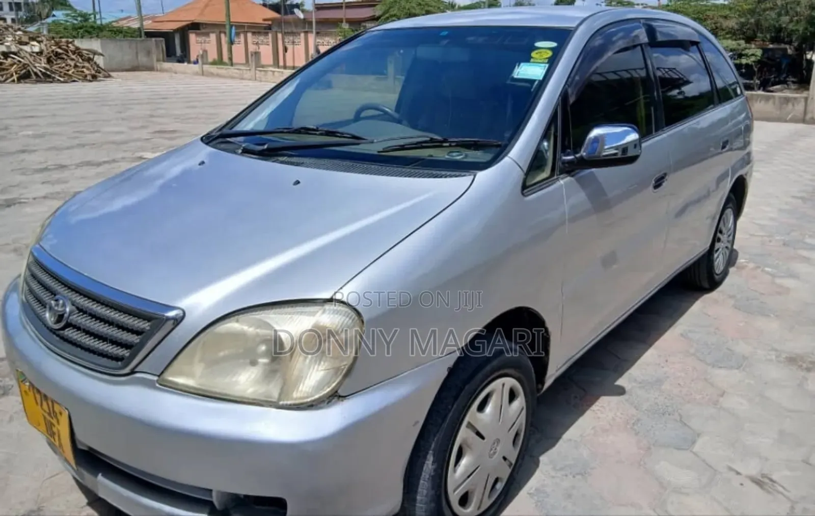 Toyota Nadia 2003 Silver