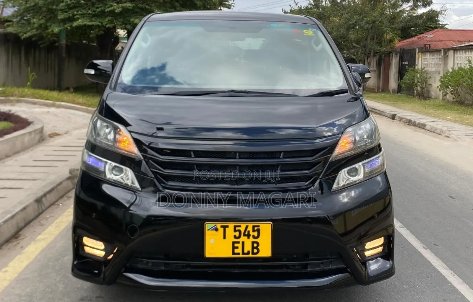Toyota Vellfire 2011 Black