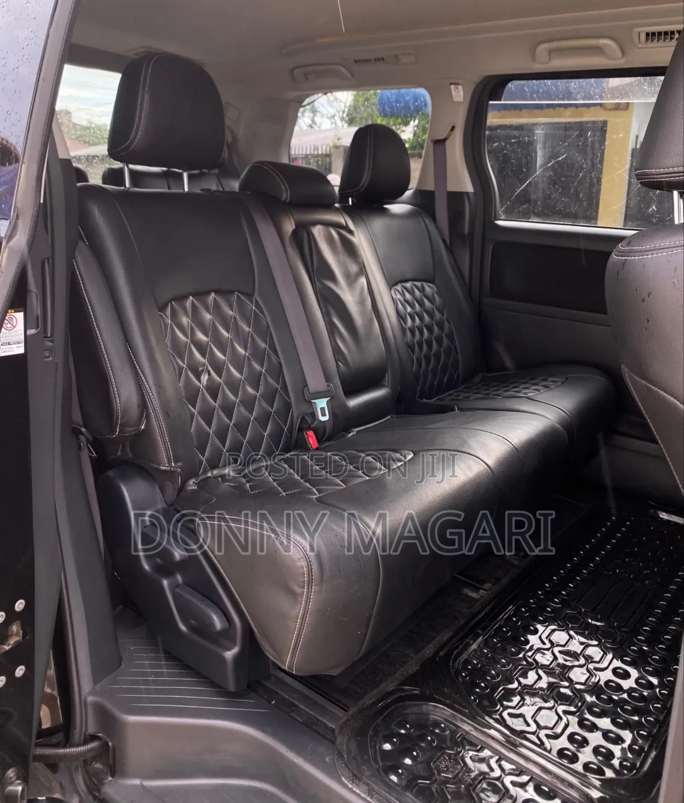 Toyota Vellfire 2011 Black