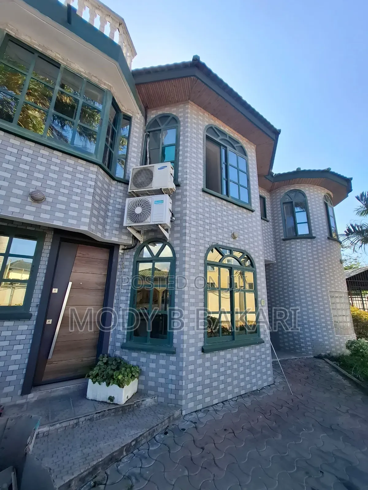 Furnished 5bdrm Villa in Mikocheni for rent