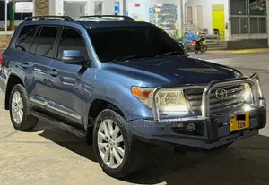 Toyota Land Cruiser 2017 Blue