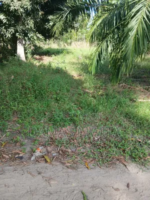Hot Property Alert, 3000 SQM Prime Plot for Sale