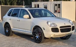 Porsche Cayenne 2005 White