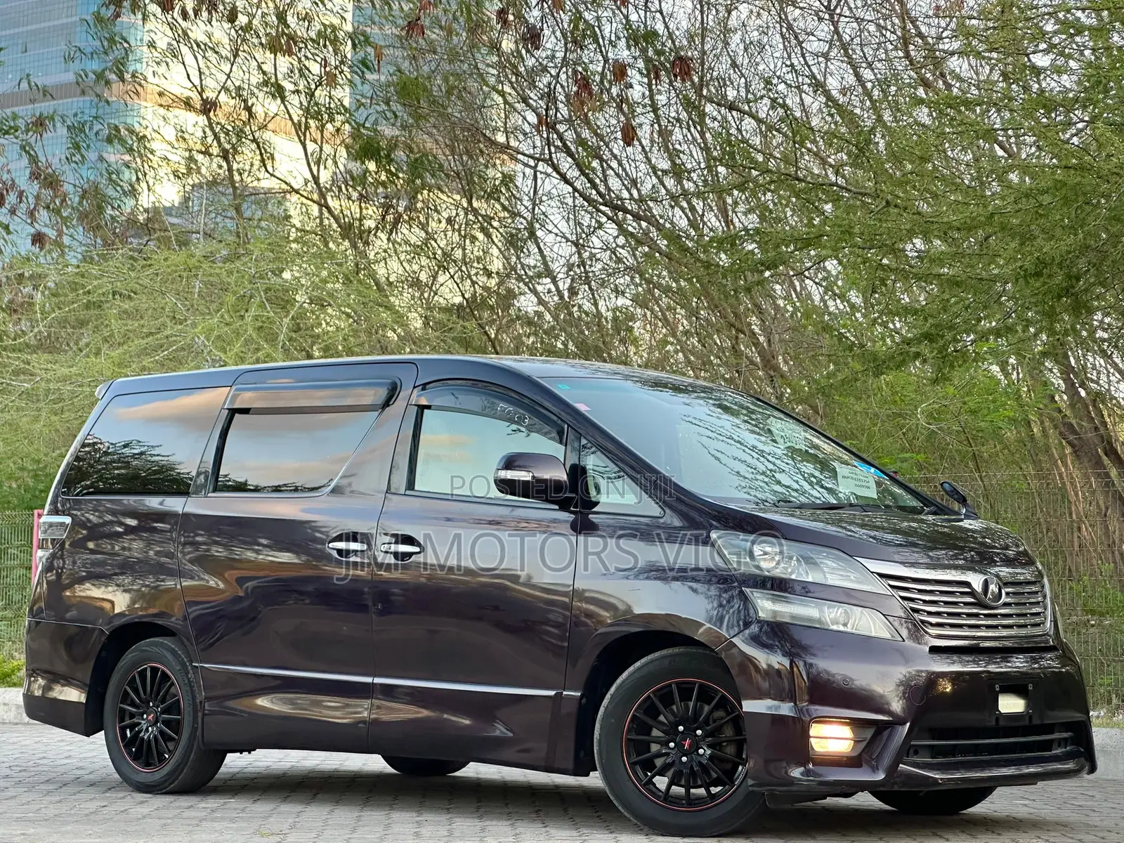 Toyota Vellfire 2010 Burgundy