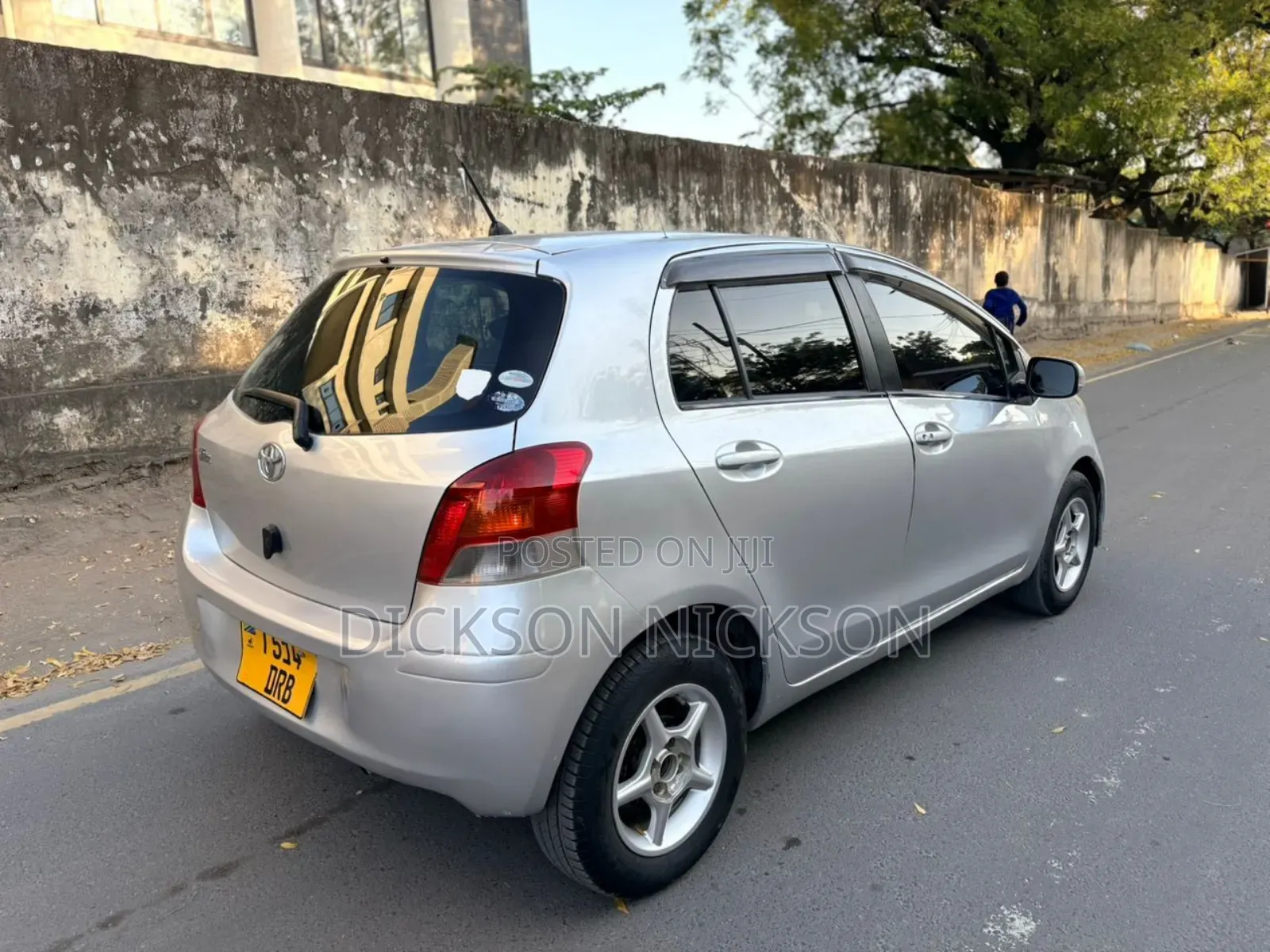 Toyota Vitz 1.0 FWD 5dr 2005 Gray