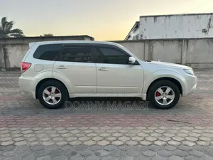 Subaru Forester 2012 White