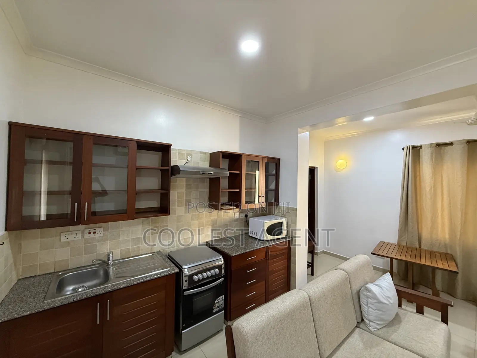 Furnished 1bdrm Apartment in Coolest Estate, Oyster Bay for rent