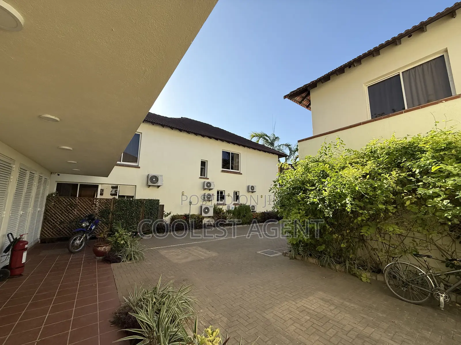 Furnished 1bdrm Apartment in Coolest Estate, Oyster Bay for rent