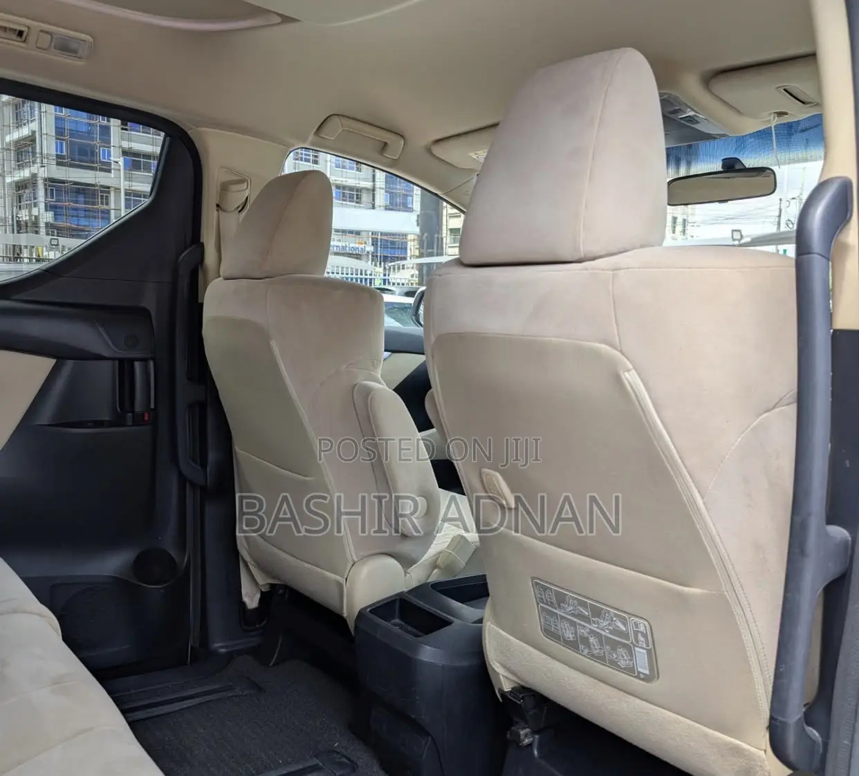 Toyota Alphard 2.4 Petrol FWD 2015 Pearl