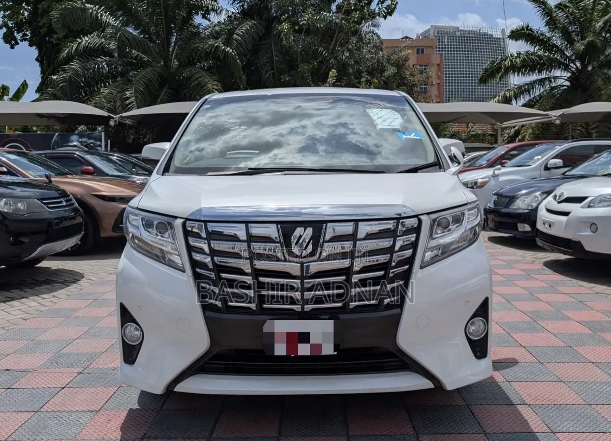 Toyota Alphard 2.4 Petrol FWD 2015 Pearl
