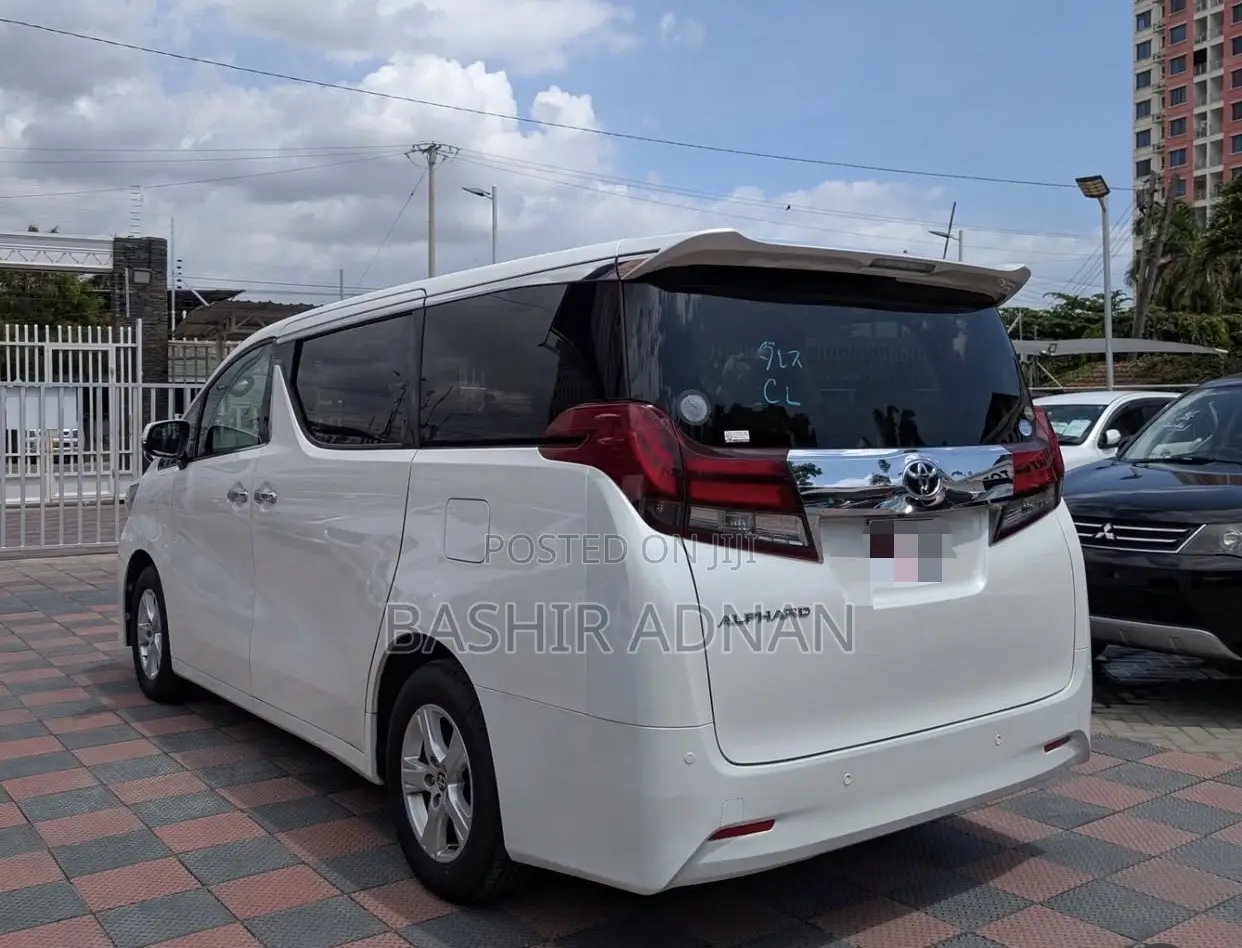 Toyota Alphard 2.4 Petrol FWD 2015 Pearl