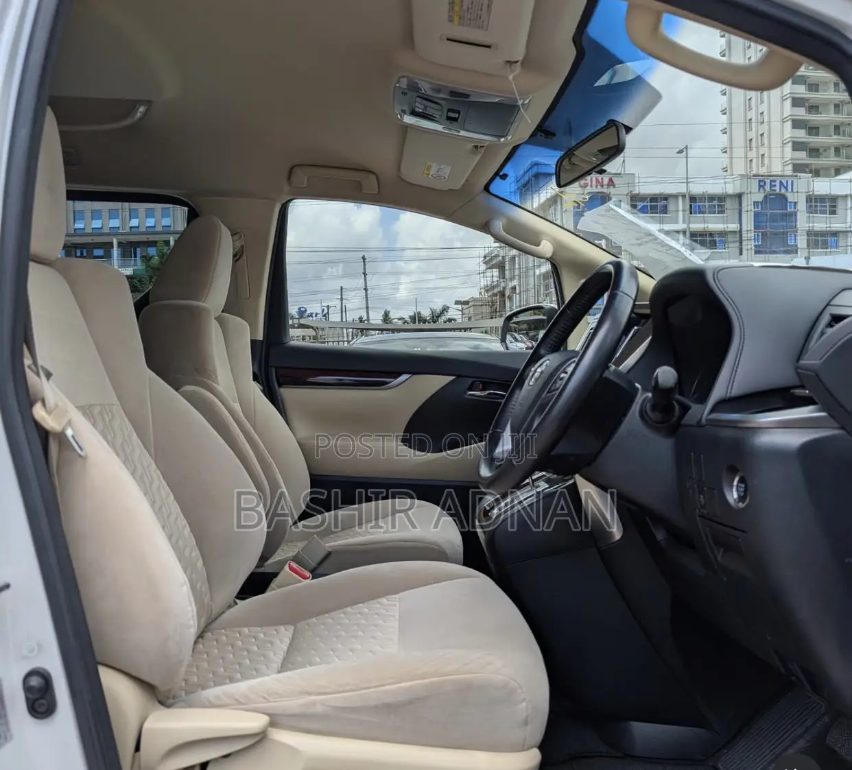 Toyota Alphard 2.4 Petrol FWD 2015 Pearl