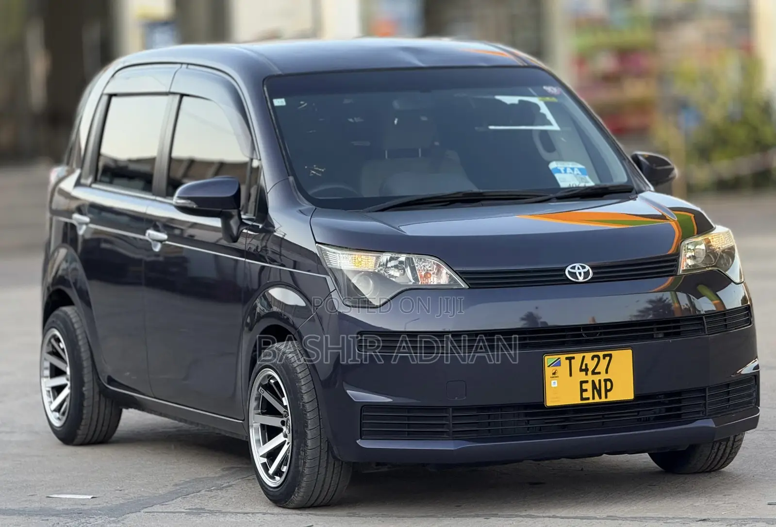 Toyota Spade 1.5 2012 Purple