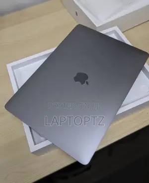 Laptop Apple MacBook Pro 2017 16GB Intel Core I7 SSD 512GB