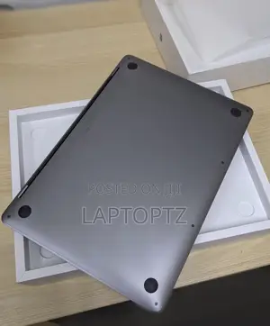 Laptop Apple MacBook Pro 2017 16GB Intel Core I7 SSD 512GB