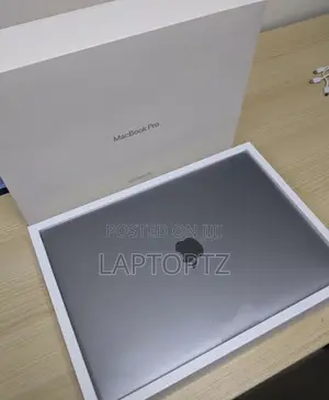 Laptop Apple MacBook Pro 2017 16GB Intel Core I7 SSD 512GB