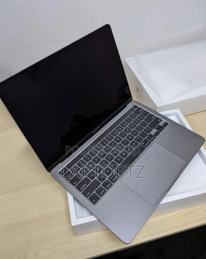 Laptop Apple MacBook Pro 2017 16GB Intel Core I7 SSD 512GB