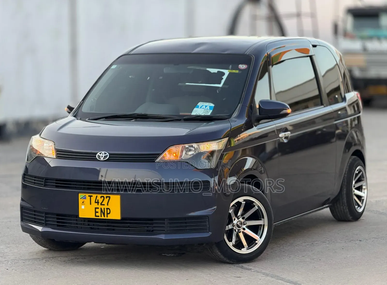 Toyota Spade 2012 Black