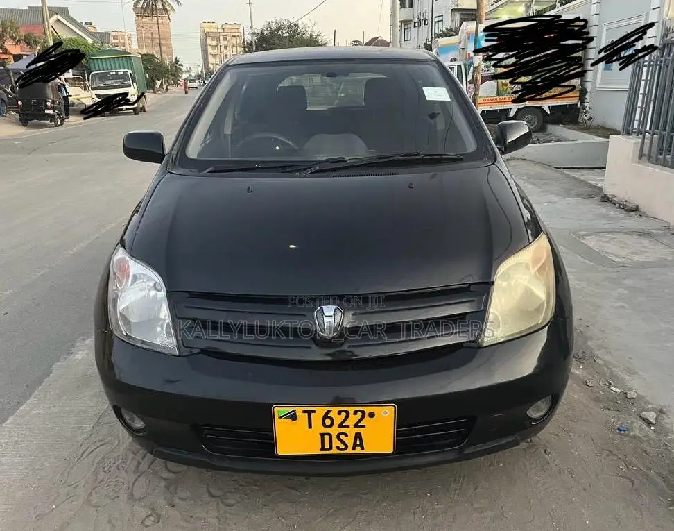 Toyota IST 2004 Black