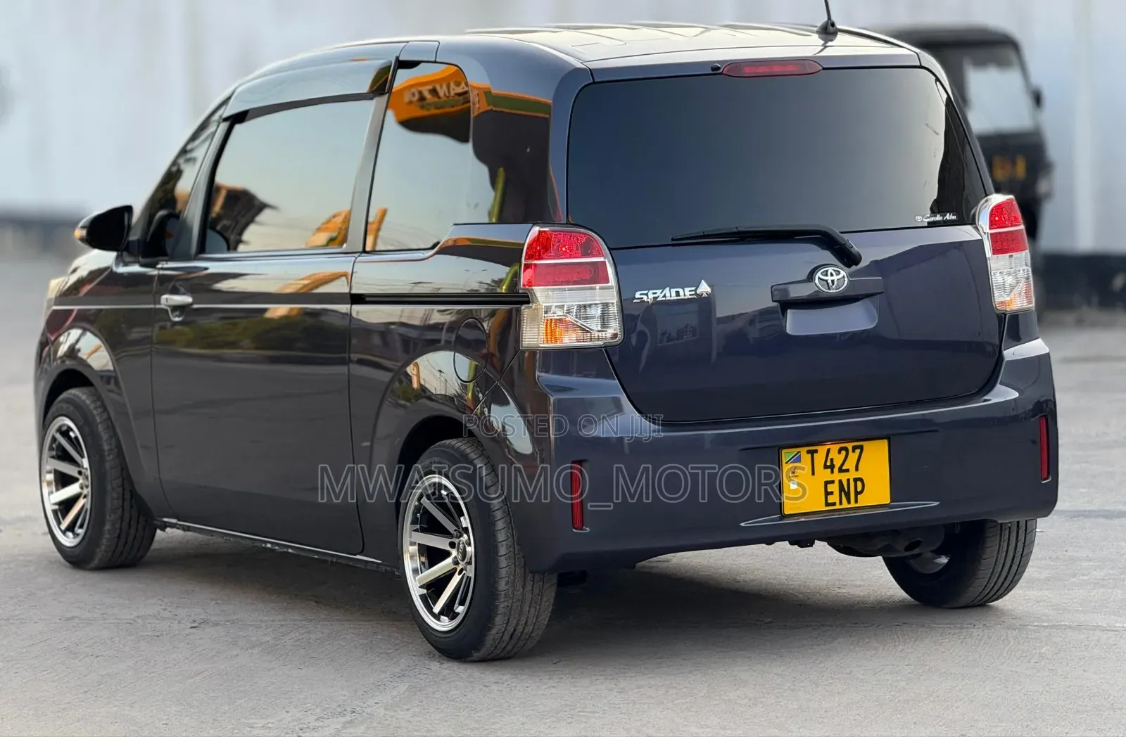 Toyota Spade 2012 Black