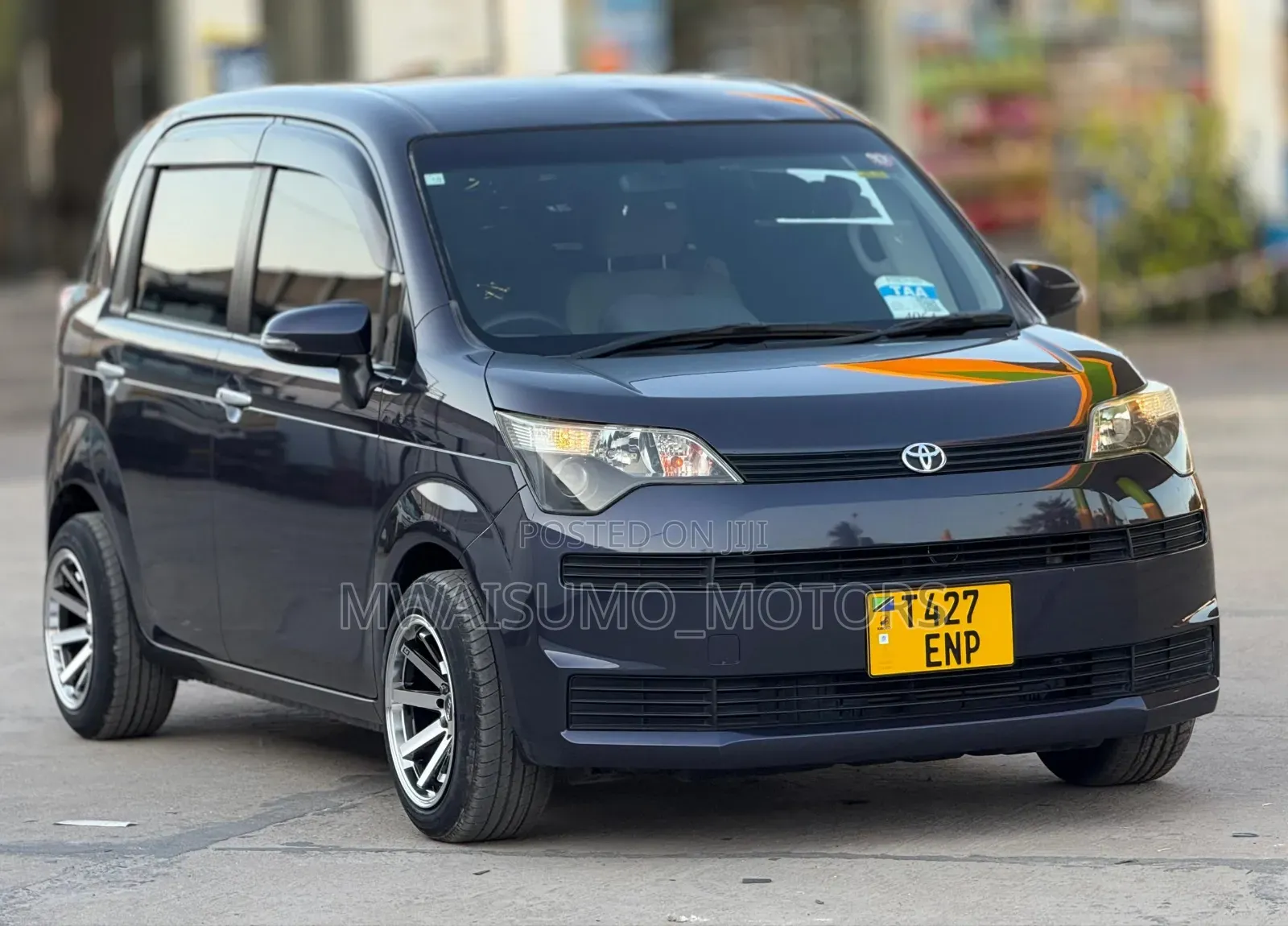 Toyota Spade 2012 Black