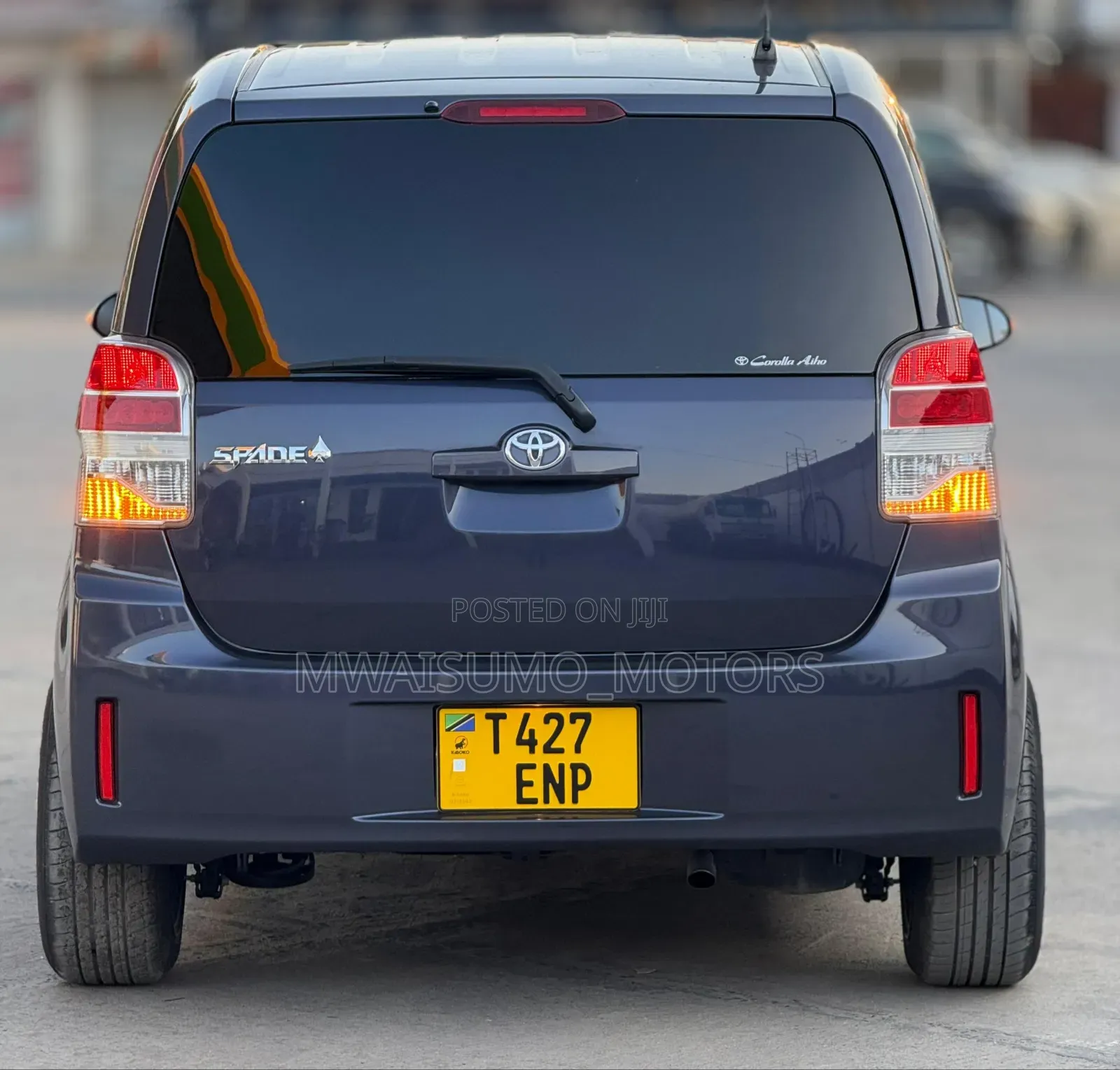 Toyota Spade 2012 Black