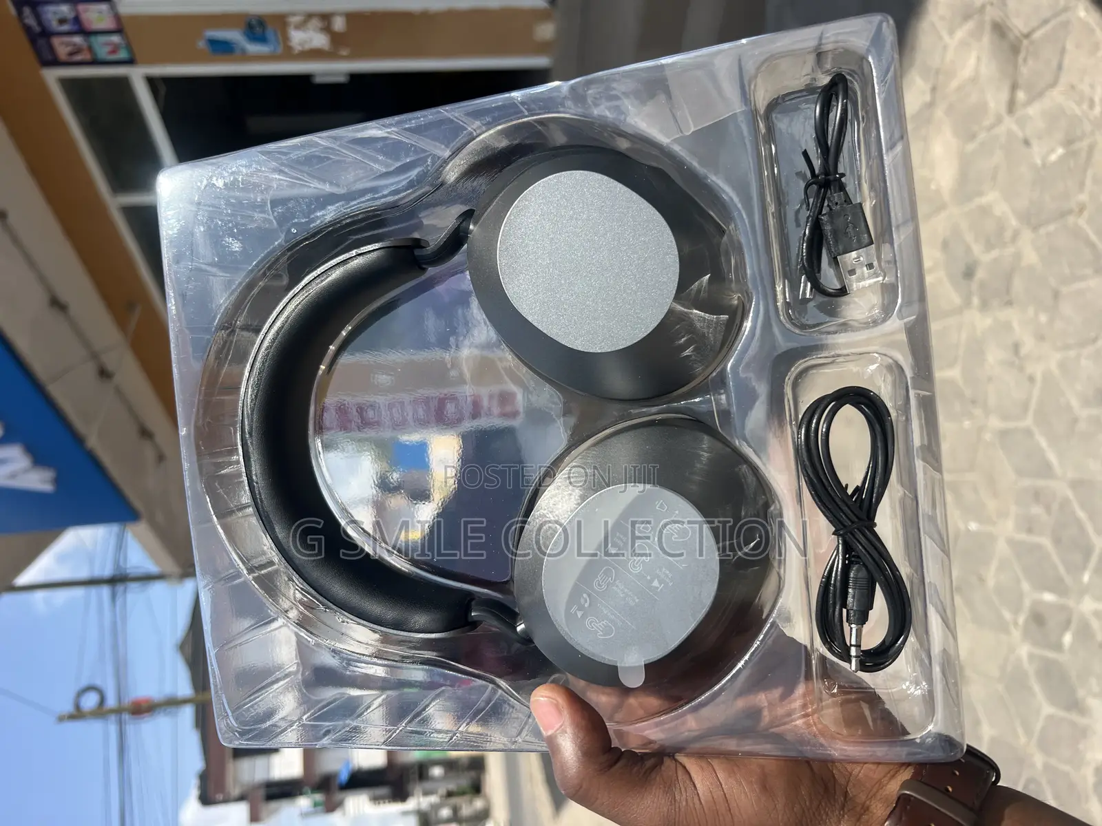 Levelo Soundmaster Wireless Headphones
