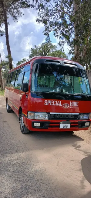 Toyota Coaster 2003 Red