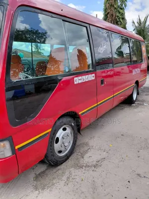 Toyota Coaster 2003 Red