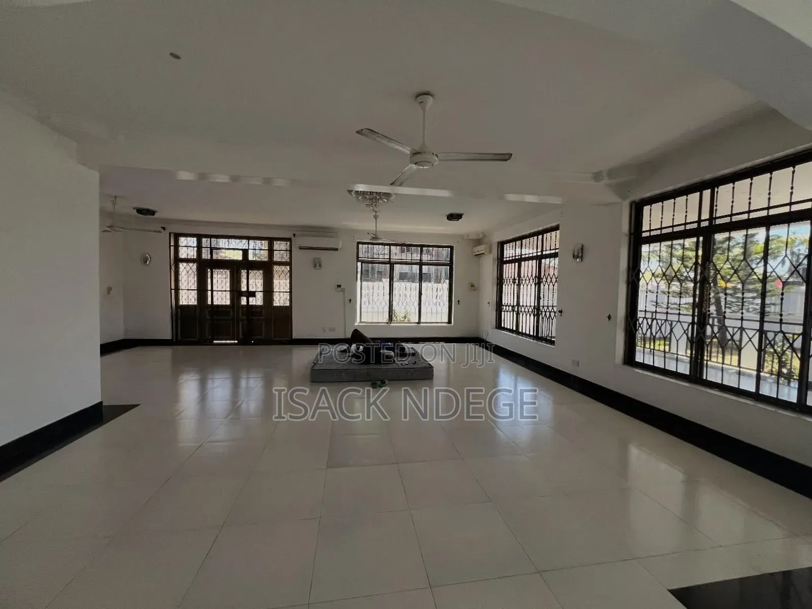 7bdrm House in Mbezi Beach for rent
