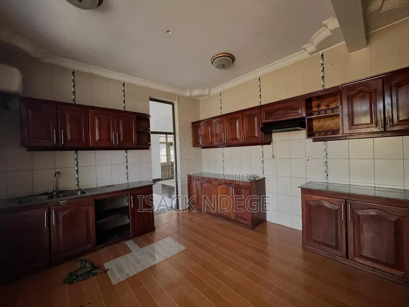7bdrm House in Mbezi Beach for rent