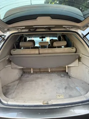 Toyota Harrier 2000 Gold