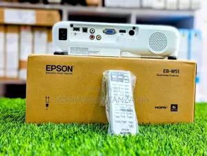 Epson Eb-W51 3lcd, 4000 Lumens, 320 Inch Display, Wxga Projector