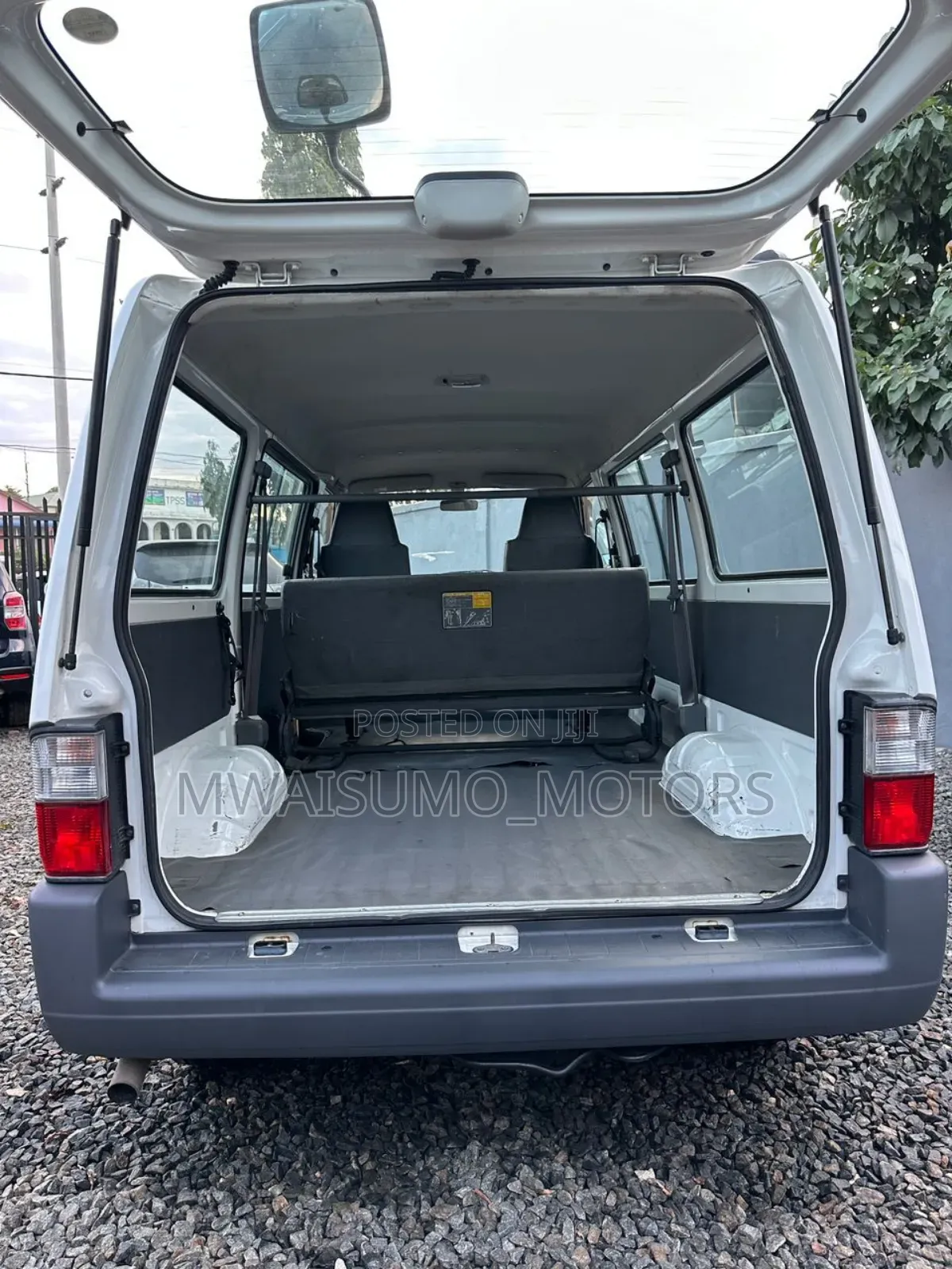 Nissan Vanette 2014 White