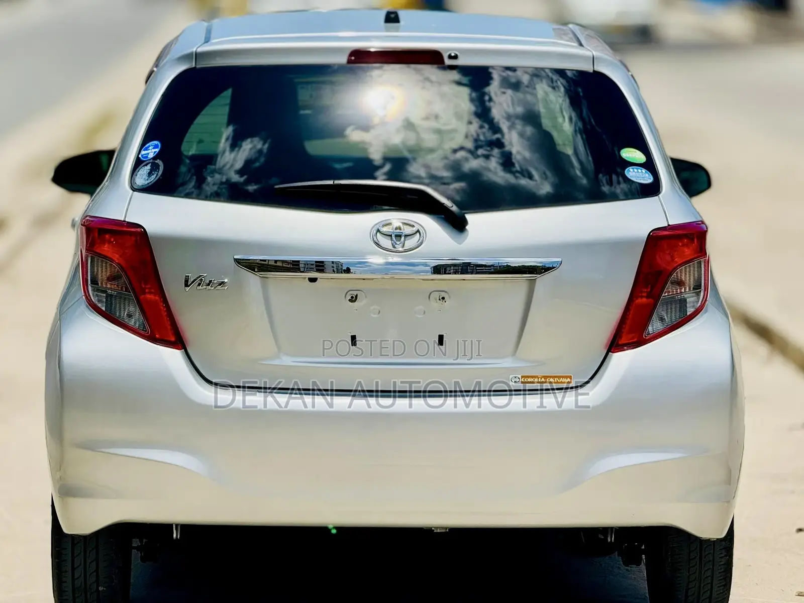 Toyota Vitz 1.3 FWD 5dr 2012 Silver