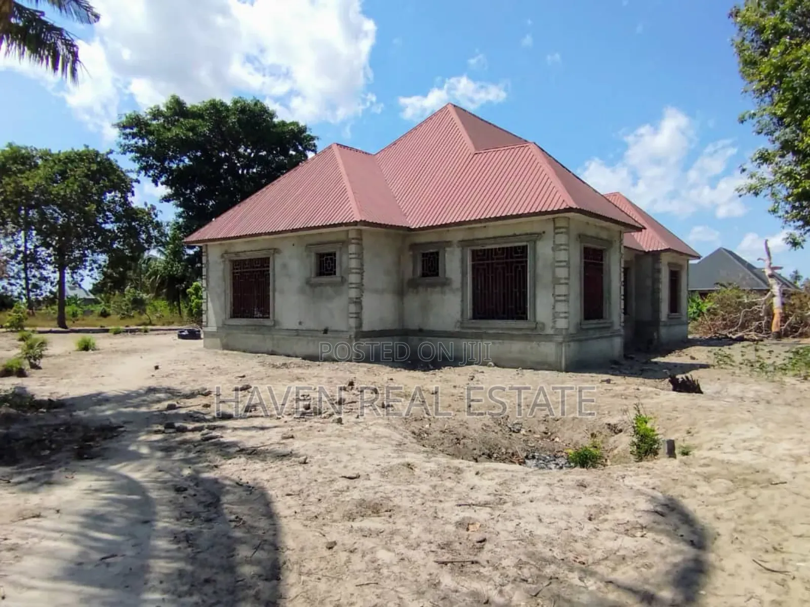 5bdrm House in Chanika for sale